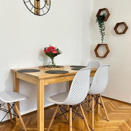 Parliament Central Apartment Бухарест Экстерьер фото