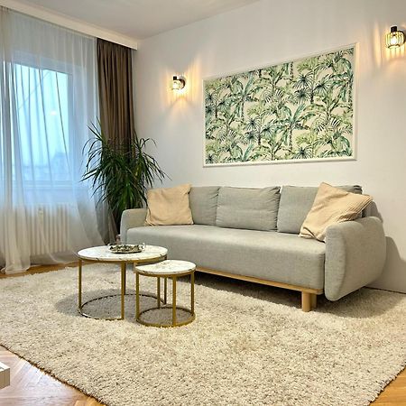 Parliament Central Apartment Бухарест Экстерьер фото